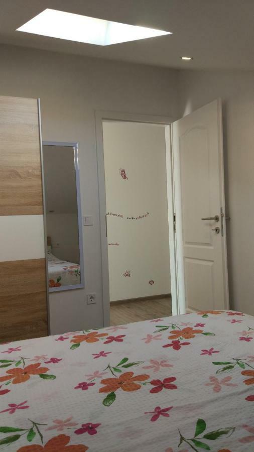 Apartments Angeline Rovinjsko Selo Bagian luar foto
