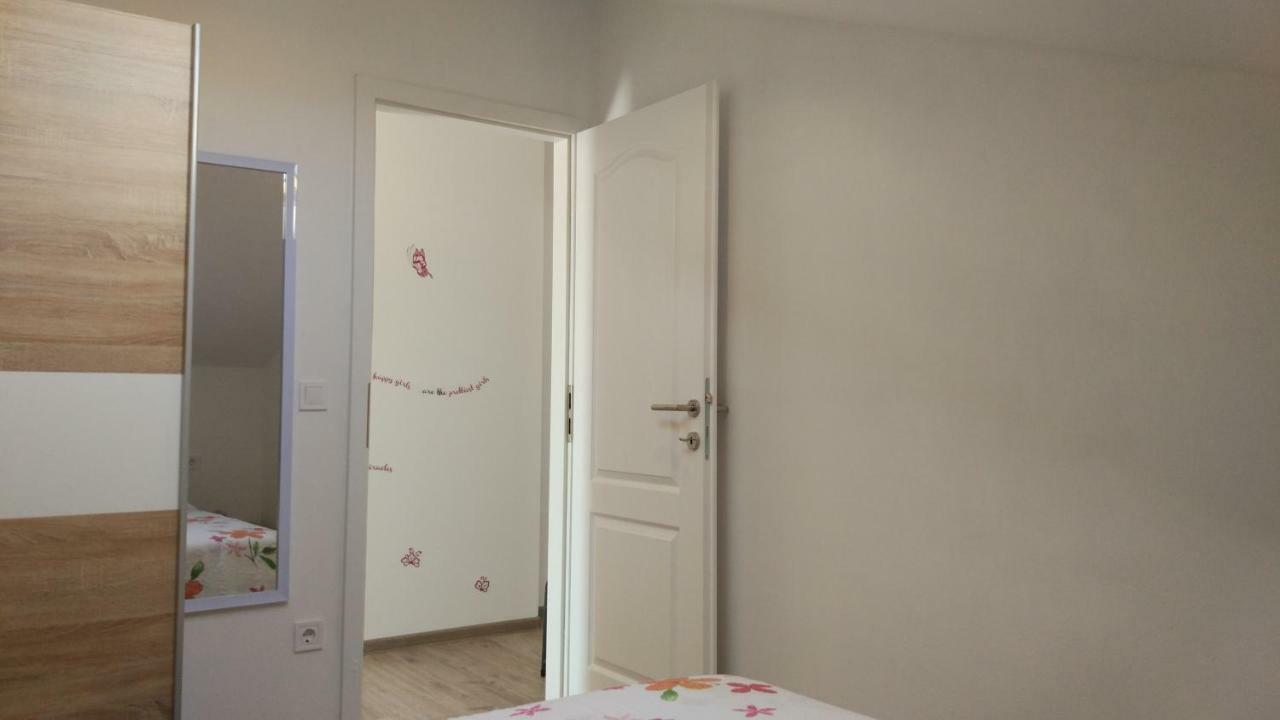 Apartments Angeline Rovinjsko Selo Bagian luar foto