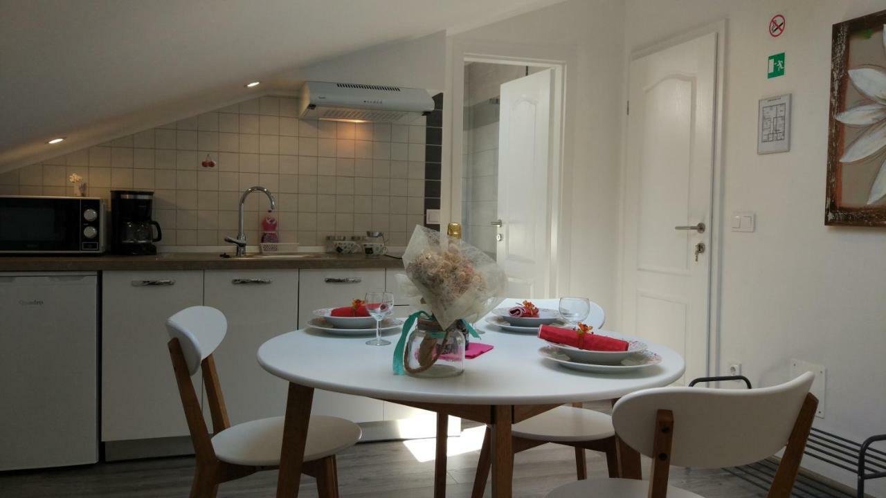 Apartments Angeline Rovinjsko Selo Bagian luar foto